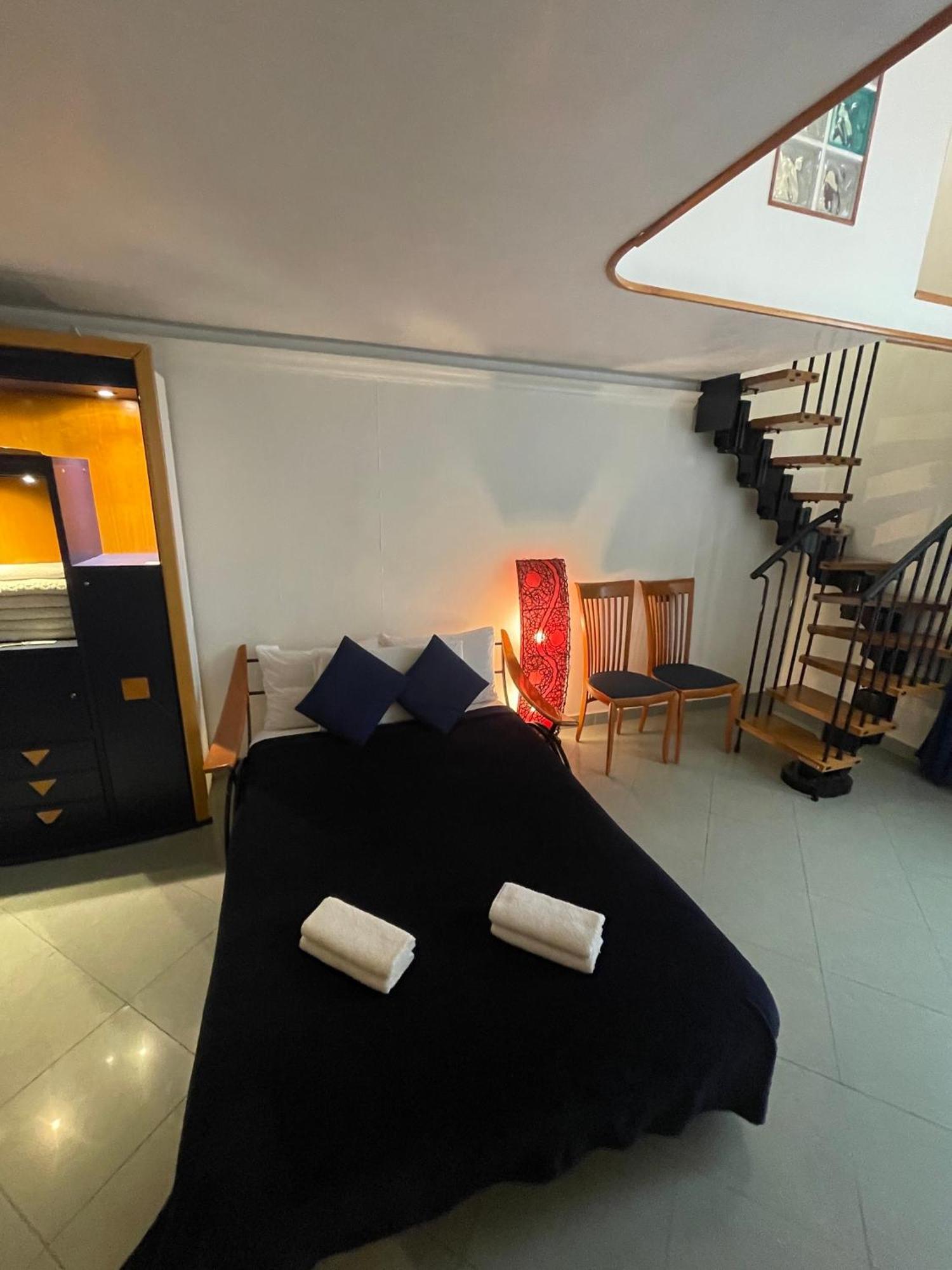 Lanova21 Bed and Breakfast Napels Buitenkant foto